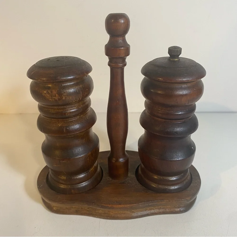 Vintage Wooden Salt Shaker & Pepper Mill With Wooden Stand